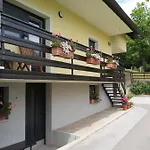 Apartma Arnez Apartamento