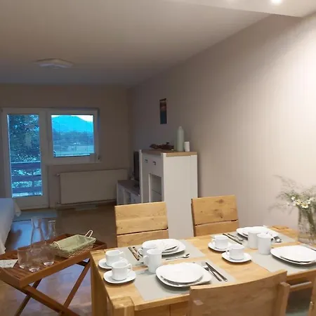 Apartma Arnez * ブレッド