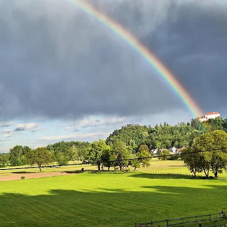 アパート Apartma Arnez