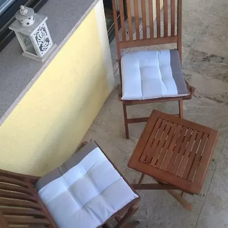 Apartma Arnez アパート *