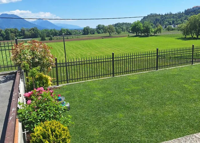 Apartma Arnez Апартаменты *